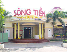 Nhà hàng Sông Tiền